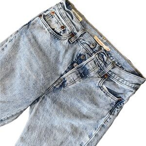 Levi's Wedgie Straight 25 Light Faded Blue Denim Jeans